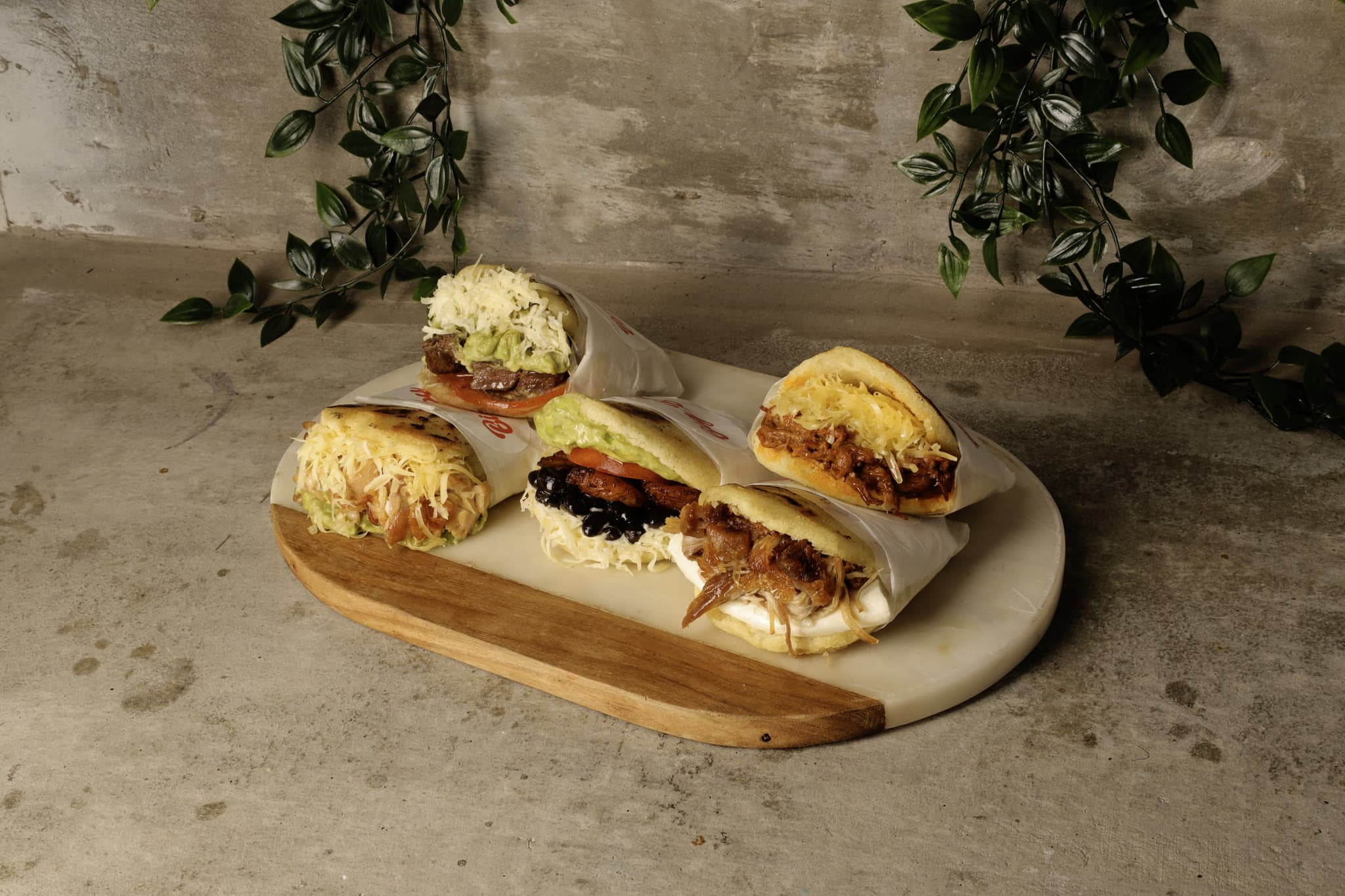 La hamburguesa que sueñas despierto. Calidad premium en cada detalle. 🔥🍔 #HamburguesasMiami #Delicious