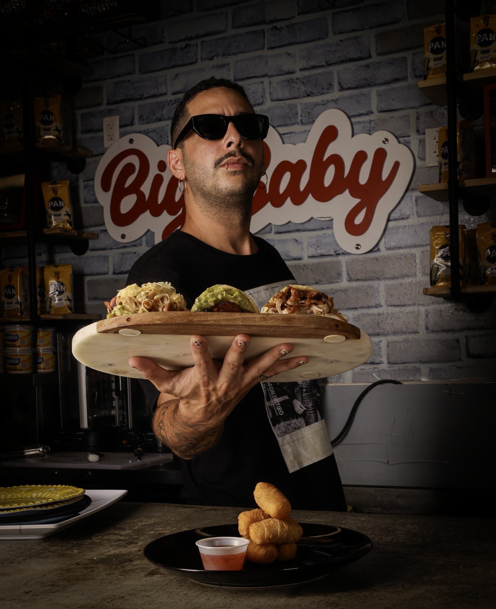 Gastronomía que cuenta historias. Cada ingrediente seleccionado para crear una experiencia memorable. 🍔✨ #BigbabyRestaurant #GourmetFood